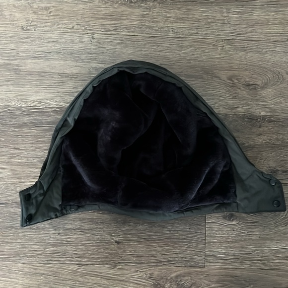 Toboggan women’s winter parka size XS - Picture 4 of 5